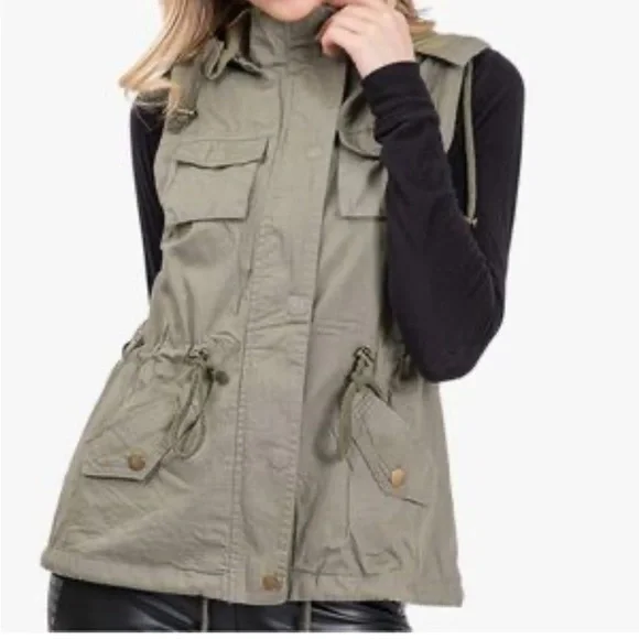 Fashionomics Olive Green Mockneck Utility Vest with Lining and Removable Hood - Picture 2 of 14